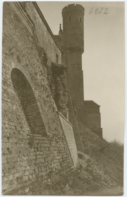 Toompea müür Pilstickeri torniga