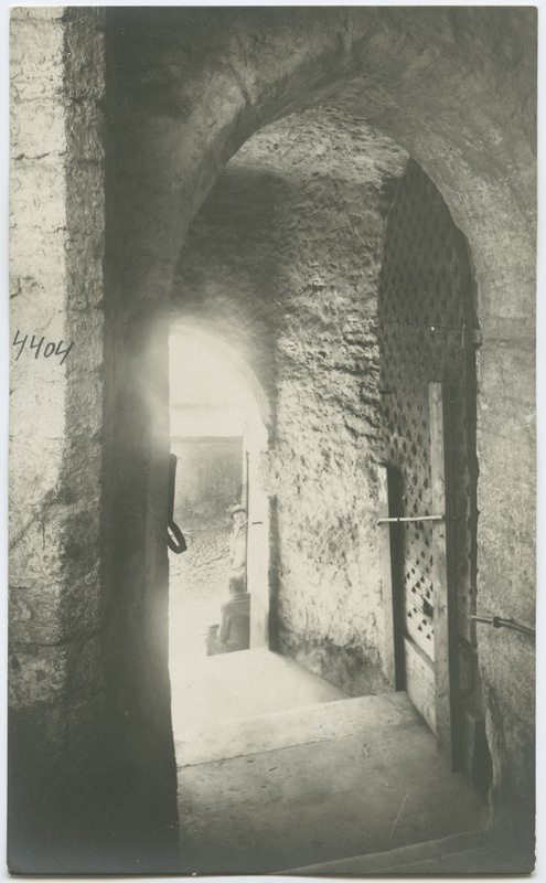 Lühikese jala värav