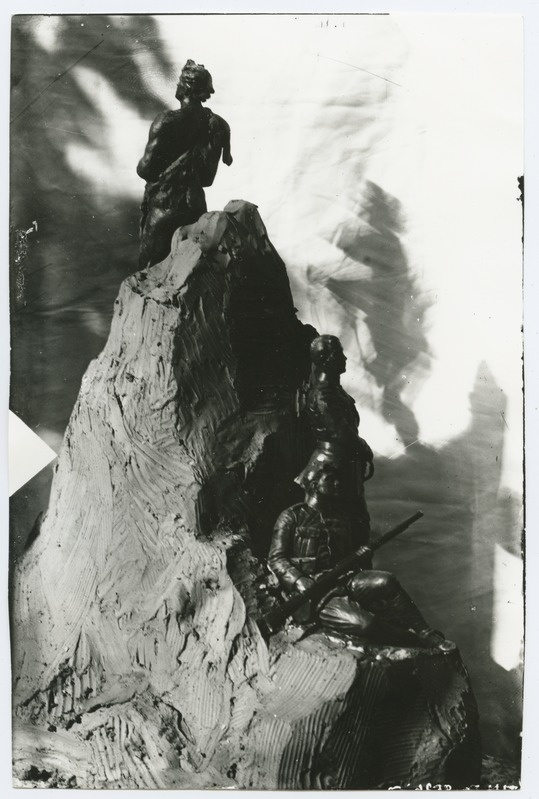 A. Adamson, Kalevipoja monumendi makett, umbes 1926. aastast.