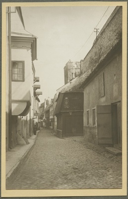 Linnamüür Müürivahe tänaval  similar photo