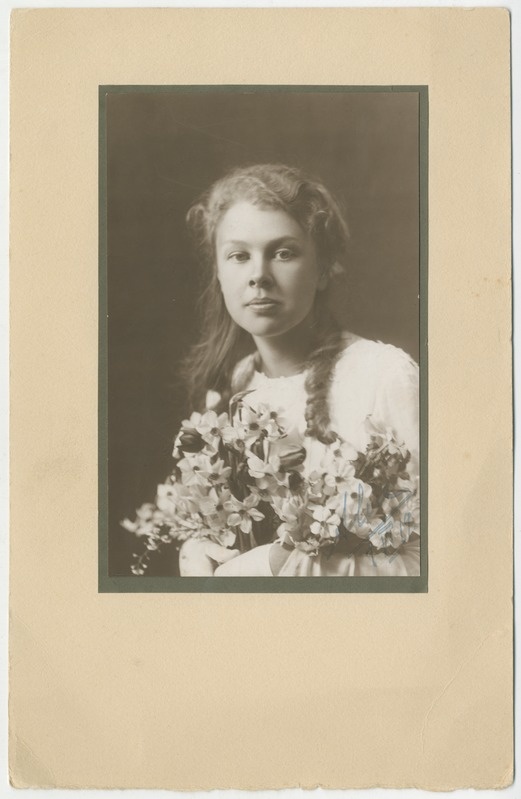 Alice Kõrvi leeripildid.