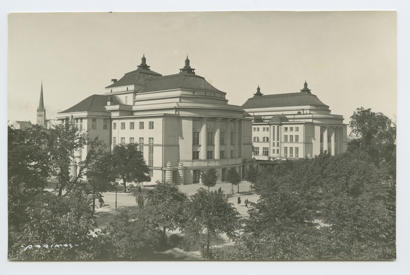 "Estonia" teatri- ja kontserdihoone, Estonia pst. poolne vaade.