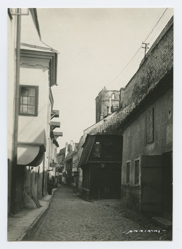 Vaade Müürivahe tänavale Viru tänava poolt.