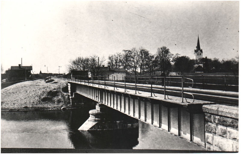 Railway bridge in Keilas