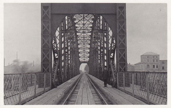 Narva. Railway bridge