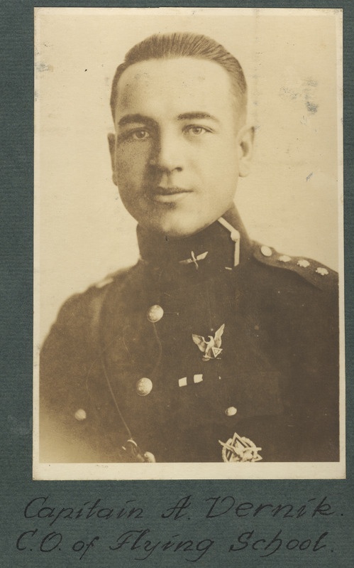 Kapten A. Vernik.