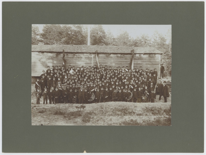 Tallinna kooliõpilasi.