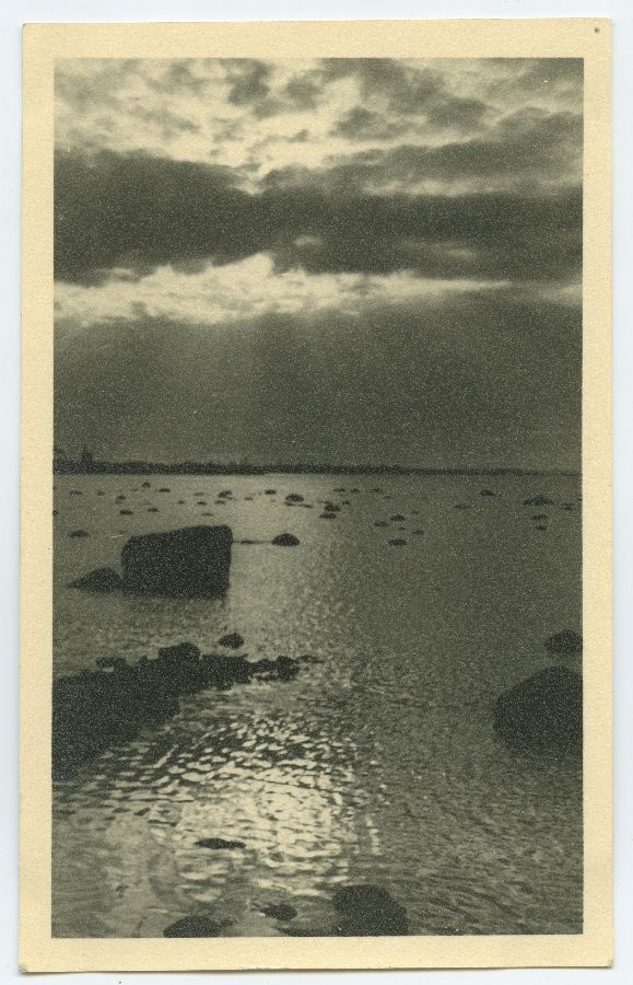 Tallinn, Pirita, vaade merele, taga Tallinna siluett.