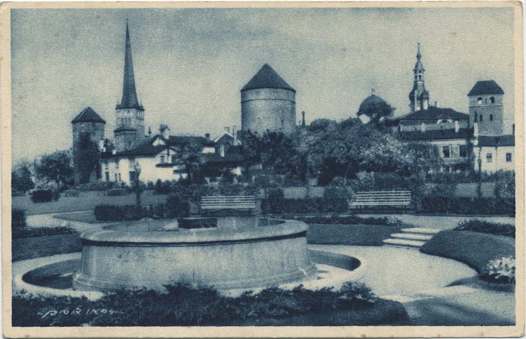 Tallinn : Tower field