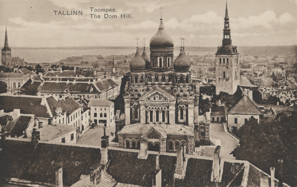 Tallinn : Toompea = The Dom Hill