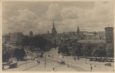 Tallinn : [Viru square]  duplicate photo