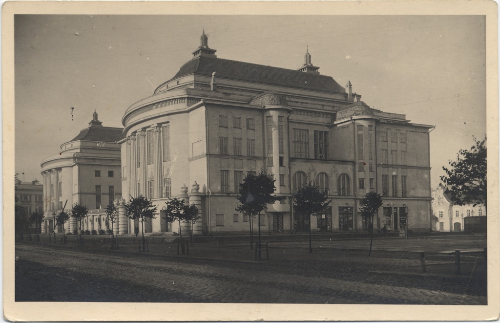 [tallinn] : [Estonia Theatre]