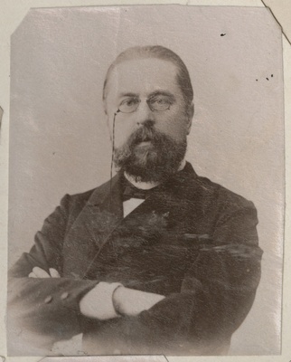 Foto albumis: Tallinna Toomkooli õppejõudude ja õpilaste portreedega. Foto leheküljel: Tartu [Ülikooli] professorid. Koch  duplicate photo