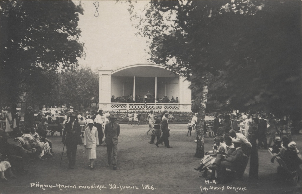 Music on Pärnu beach