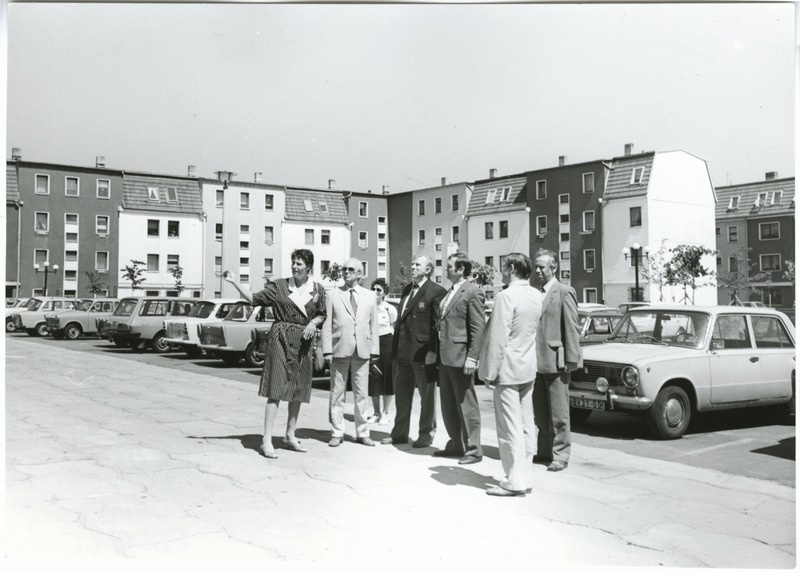 Tallinna delegatsioon Schwerini ringkäigul kesklinnas, 12.06.1989. a.