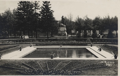 [pärnu Koidula Park]  duplicate photo