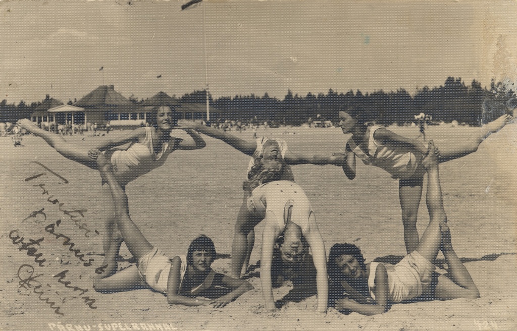 On the Pärnu swimming pool