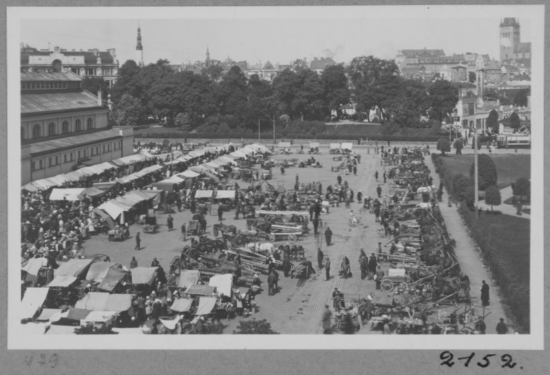 Tallinn. Vaade Uuele turule