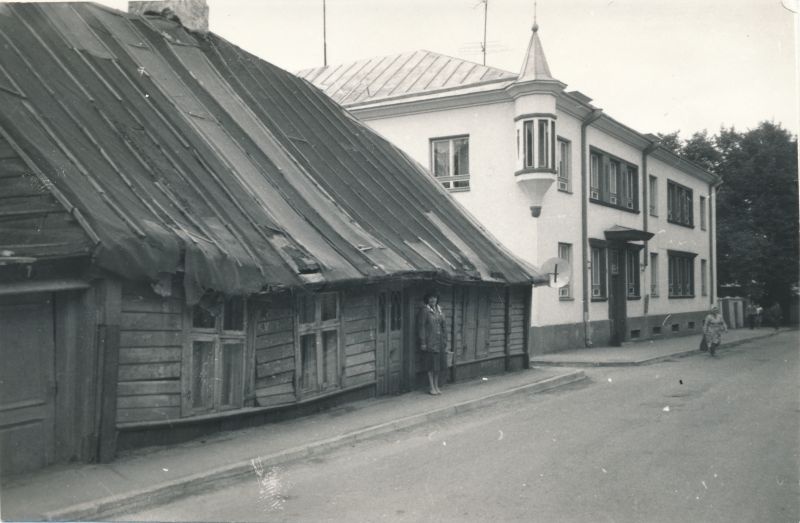 Photo. The corner of Wiedemann and Ehte Street. U. 1980. Photo: L. Tarang. Black and white.