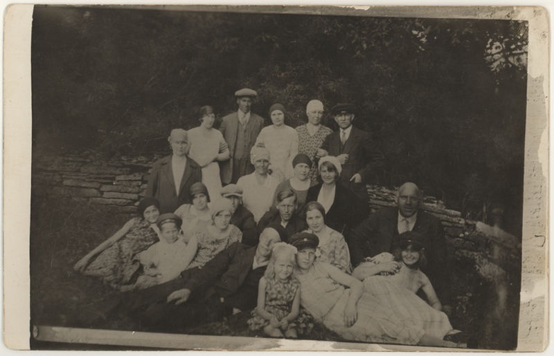 Bernhard Regastiku limonaadivabriku töötajad väljasõidul Keila-Joal