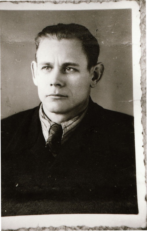 Lohusalu raamatukogu juhataja Valter Veetamm