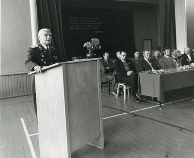 Alatskivi vabastamise 40 aastapäev  similar photo
