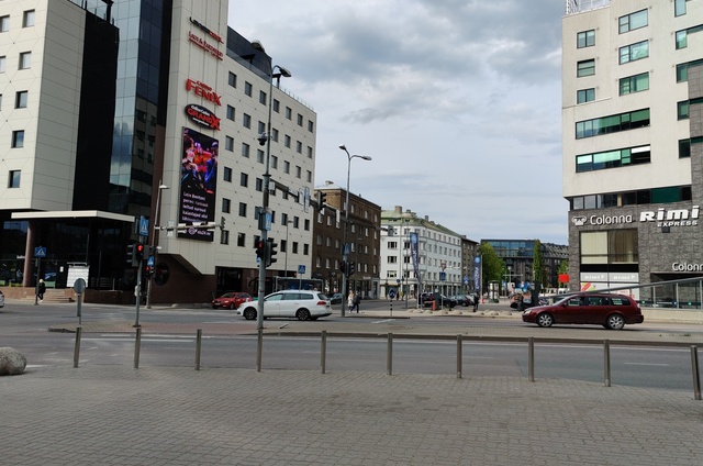 Vaade Rävala puiesteelt Kivisilla tänava suunas Tallinnas rephoto