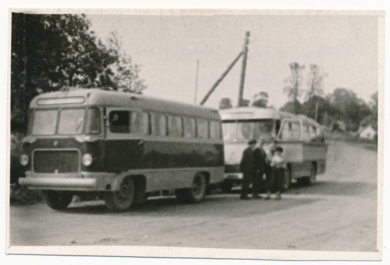 Photo. Seminar buses in Petser. 1962.