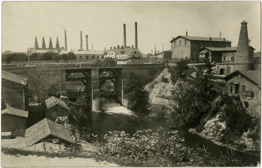 Kunda cement factory with oak on the river Kunda, historical general view