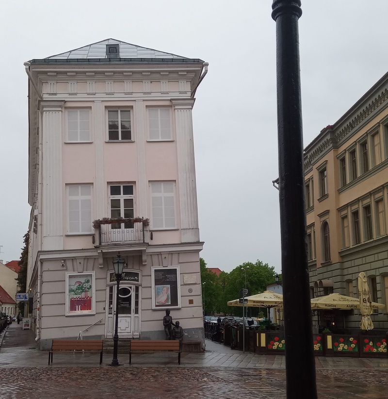 View Kivisilla pharmacy. rephoto