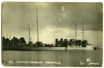 Mine crosser "Lennuk" and "Vambola" in Pärnu  duplicate photo