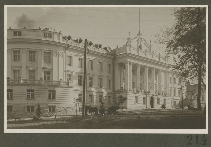 Tallinn. Sõjaväehospidali peahoone. Eksterjöör. Esifassaad.