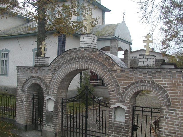 The gates of the Ancient Church of Mustvee