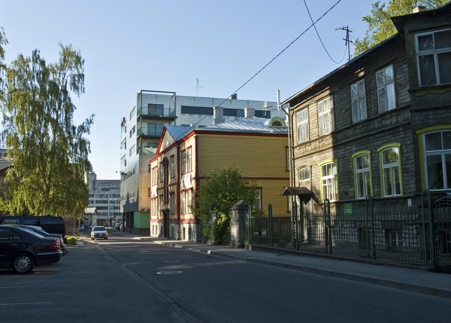 Kadriorg, Vilmsi Street, view towards Raua Street and Narva highway.