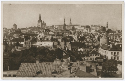 Tallinn, vaade vanalinnale Pritsimaja tornist.  similar photo