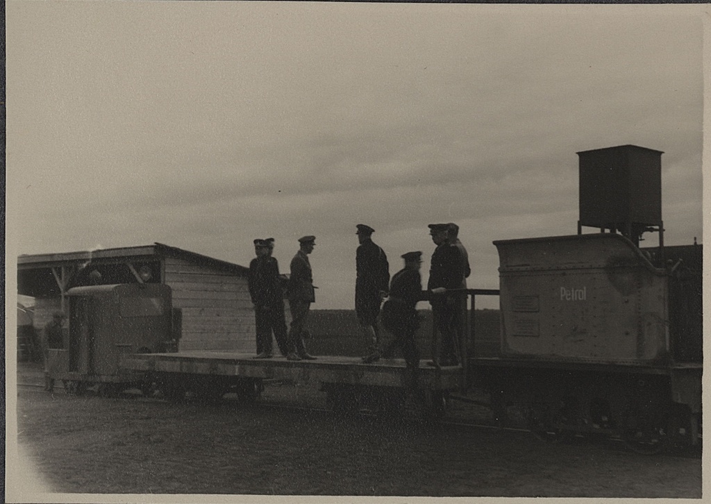 An excursion for the audit of the Estonian fire extinguishing. Tootsi Turba Industries 1943