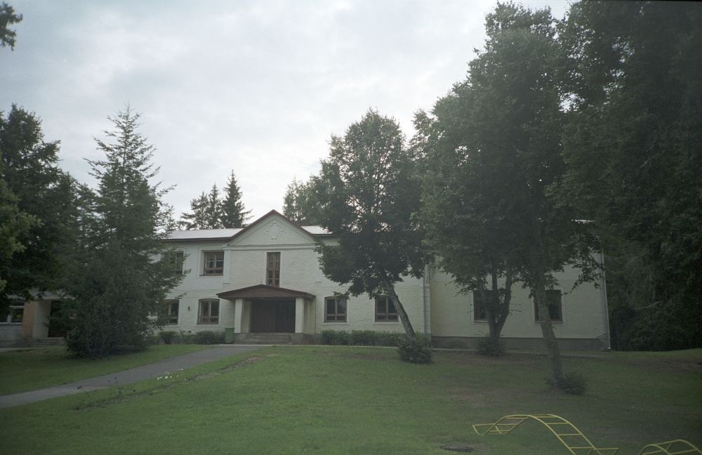 Main building of the Taheva Sanatorium