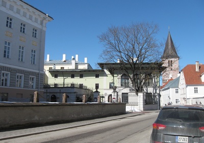 Ülikooli tänav, vaade üliõpilastemajale ja Jaani kirikule rephoto