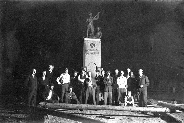 Construction of the memory pillar of the War of Independence