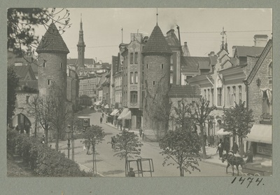 Viru väravad, Tallinna vanalinn  duplicate photo