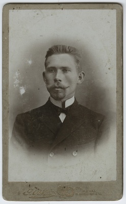 Hendrik Oviir 1905. aasta revolutsioonist osavõtja.  duplicate photo