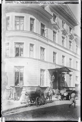 Hotell "Kuld Lõvi".  similar photo