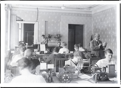 Peapostkontor, telegraaf  duplicate photo