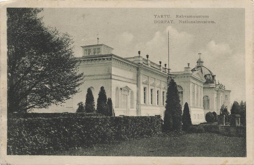 Tartu : National Museum = Dorpat : National Museum