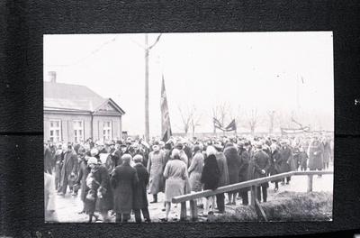 1929. a. 1. mai rongkäik Paldiski maanteel  similar photo