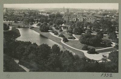 Tallinna aerofoto (lennuvaade) Toompargile, tagaplaanil Balti jaama vaksalihoone  similar photo