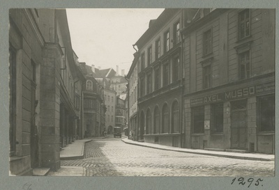 Tallinna vanalinn, pikk tn, vaade Pika jala suunas.  duplicate photo