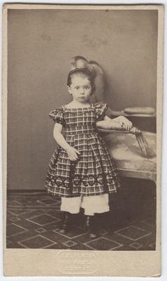 Tüdruku portree: Eugenie, sündinud 1864.a.  duplicate photo