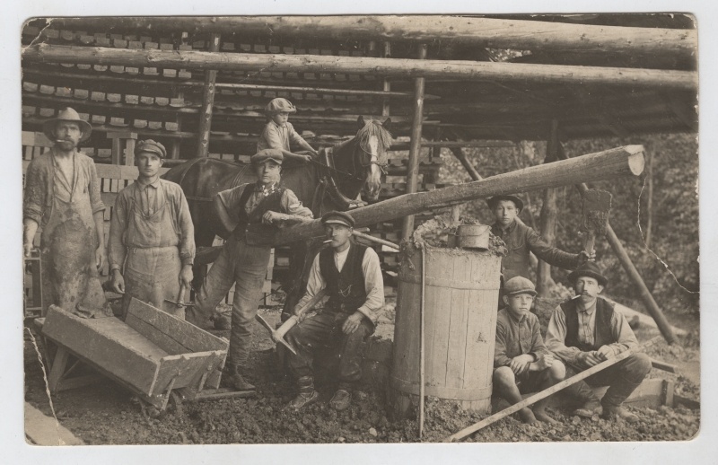 Uru talu telliskivivabrik Tõrvas.