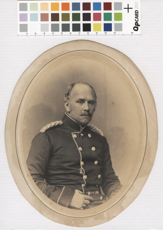 Portree: Carl Otto Rosenberger (24.12.1806-17.12.1866). Õppis 1824-29. a Tartu Ülikoolis arstiteadust. Täiendas oma teadmisi välismaal. Aastast 1829 mereväe arst. 1836-39. a Nikolajevis ülemarst, 1839-48. a Orenburgis meditsiiniinspektor. 1848. aastast ül